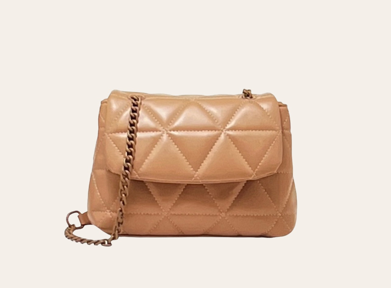 QUILTED MINI CHAIN BAG